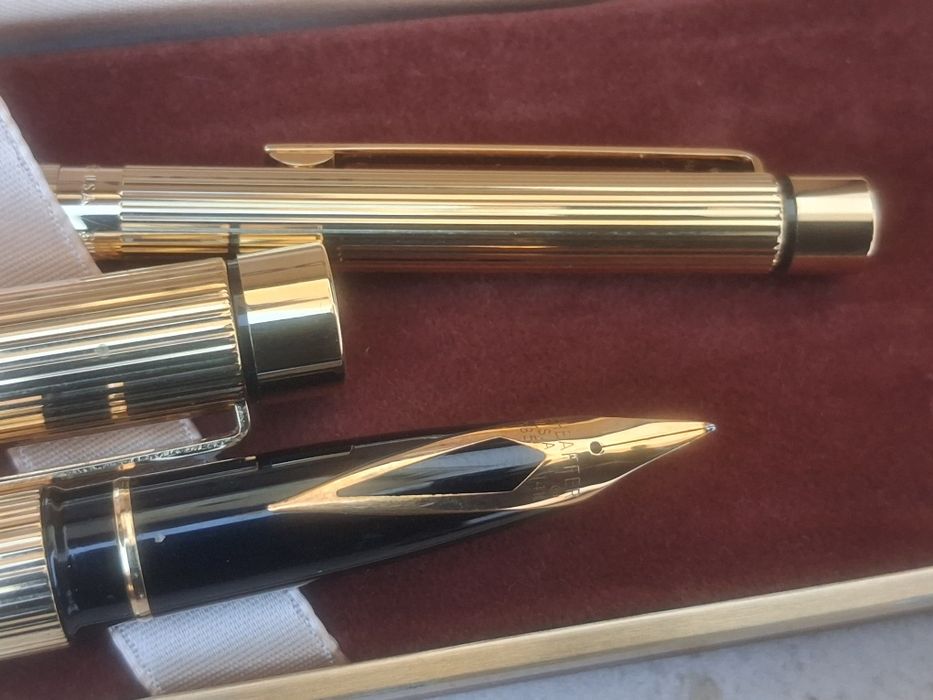 Canetas tinteiro Sheaffer Targa aparos 14K