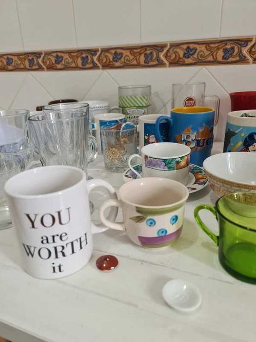 Conjunto Lote Copos Canecas Louças Porcelanas Vidros Taças Antigos