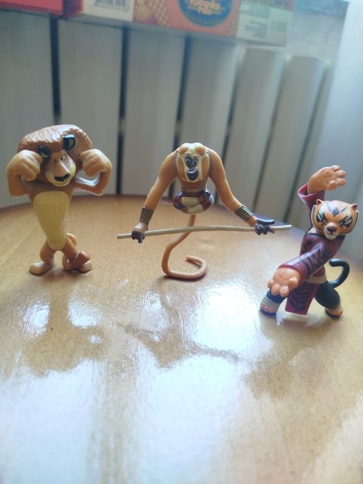 Игрушки из м/ф Кунгу -панда ,Мадагаскар  одним лотом