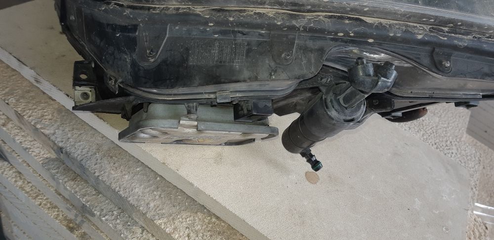 Faróis Xenon Mercedes w204