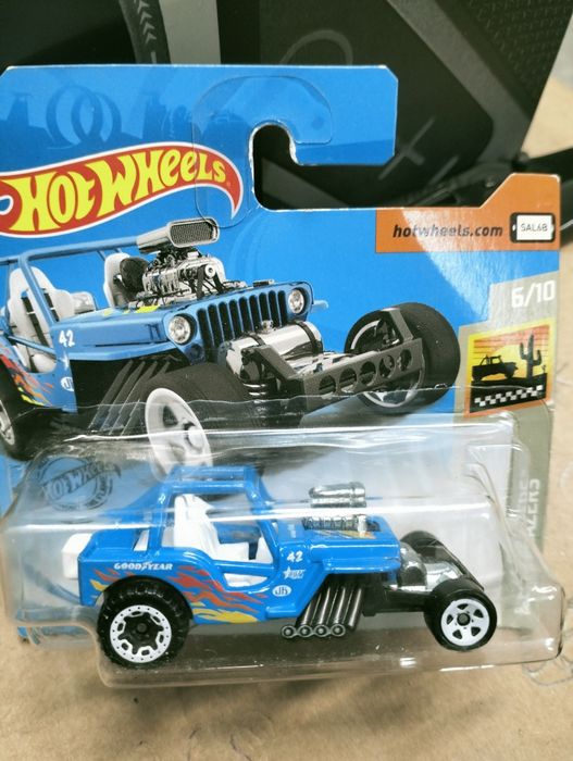 Hot Wheels 42 willys MB Jeep resorek autko nowy