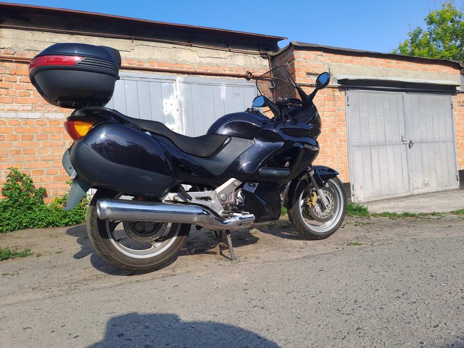 Продам Honda Deauville