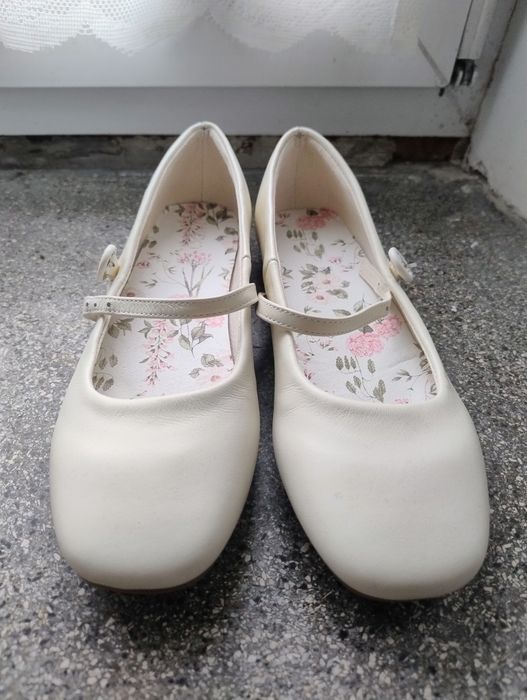 Next, baleriny z zapięciem, rozmiar 34,5. Buty komunijne.