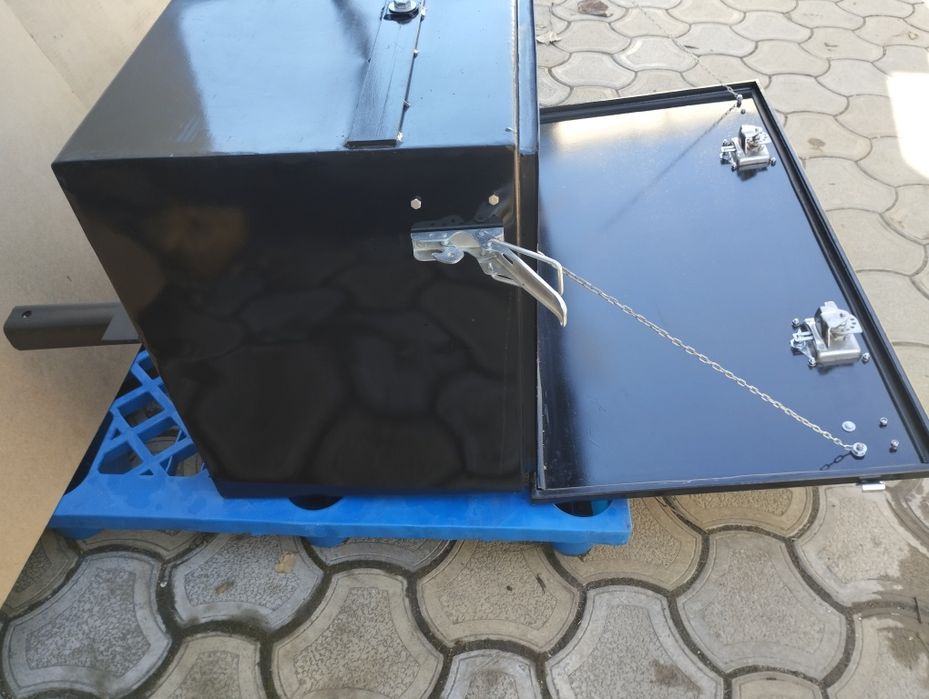 Ящик на грузовой автомобиль,прицеп,полуприцеп