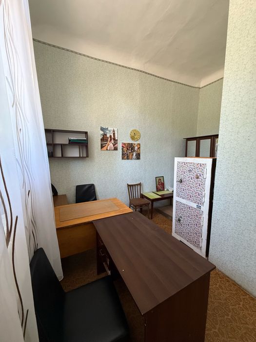 Комерційне приміщення, 1 поверх+підвал, центр/фасад, окремий вхід.