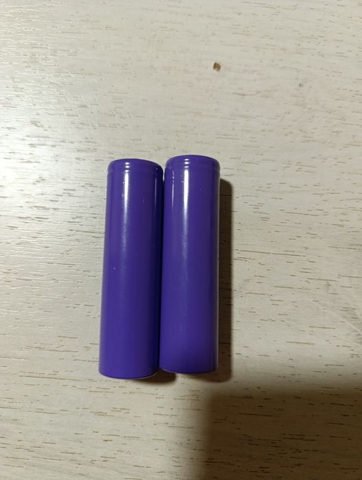 Акумуляторні батареї 18650