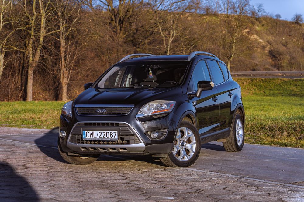 Ford Kuga Pierwszy właściciel w kraju, nowe tarcze tył, klocki tył i przód, aku
