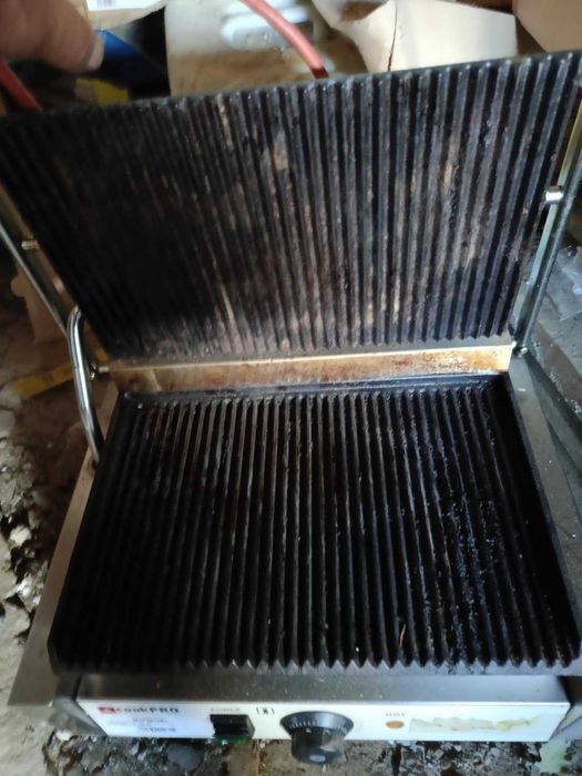 Opiekacz do kebabów