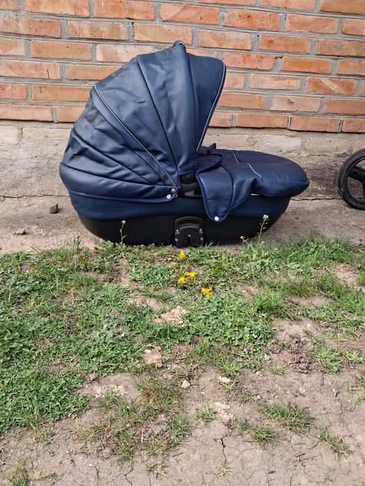 Дитячий візочок Deluxe