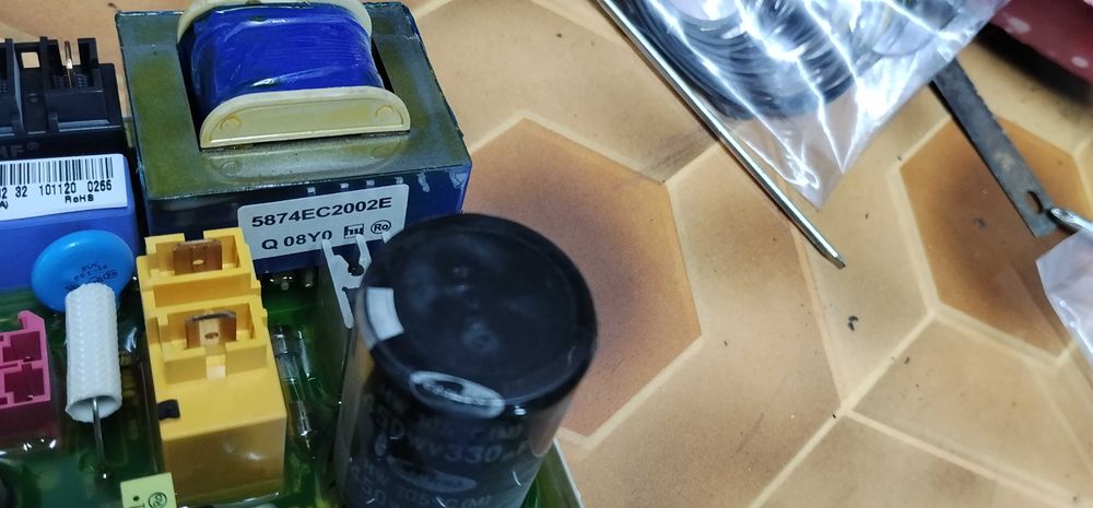 Pralka LG F1068LD elektronika sterująca.