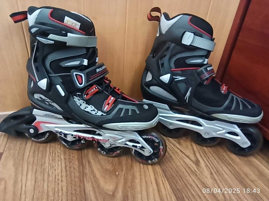 Ролики підліткові, чоловічі Rollerblade (р. 41\26,5 см) стан нових.