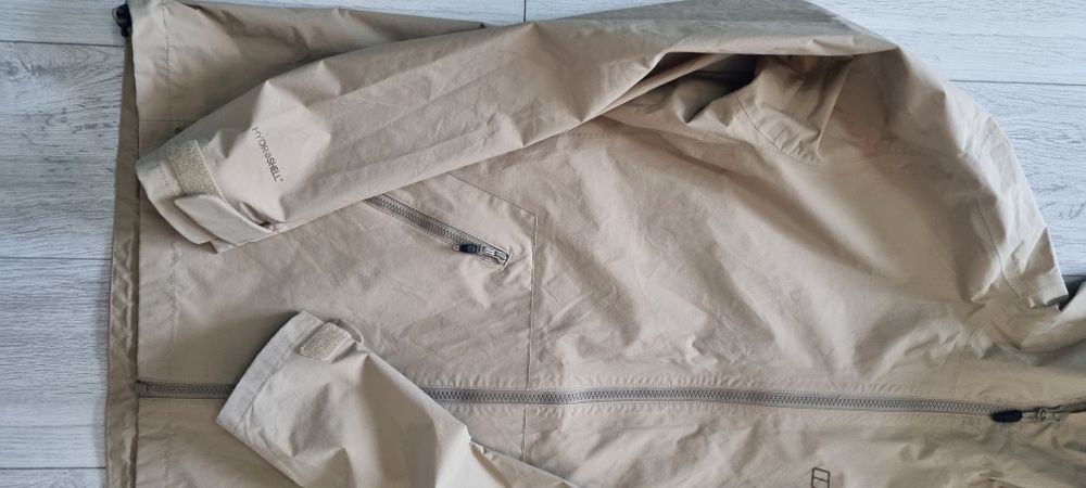Berghaus  M.         .