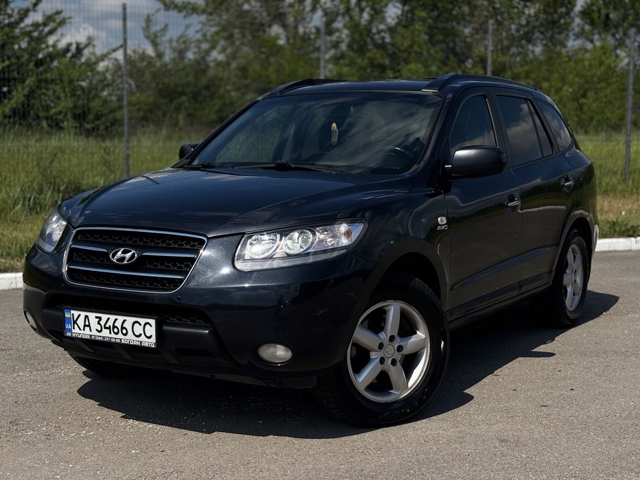 Продам санта фе 2.2 дизель автомат 4WD 7 местный.