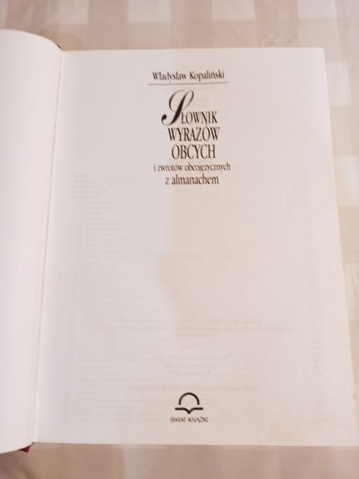 Słownik wyrazów obcych i zwrotów obcojezycznych z almanachem