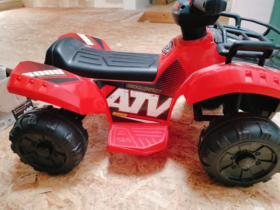 Quad dla dziecka czerwony nowy z napędem