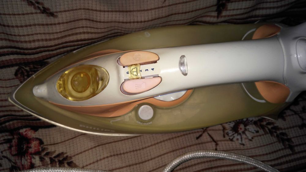 Утюг с функцией отпаривания Philips Elance 3100