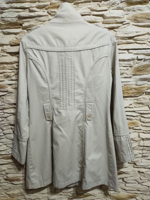 Beżowy, bawełniany płaszcz