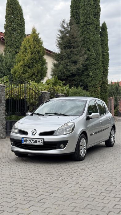 Renault Clio 1.6 Автомат (звичайний)