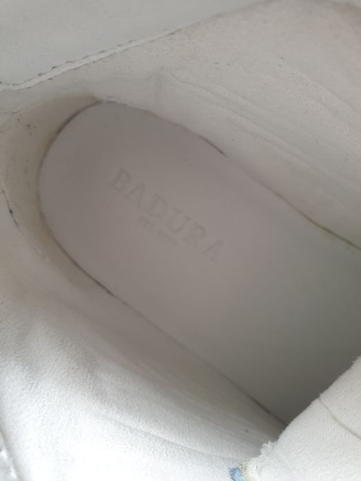 Buty Badura białe skóra 38