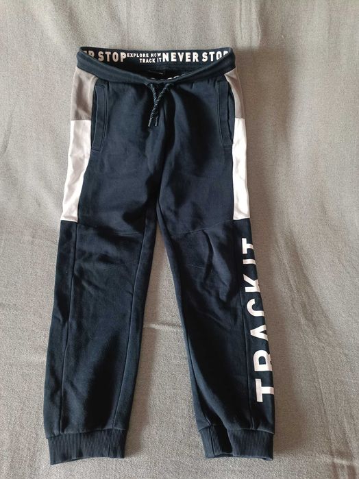 Calças joggers C&A, tamanho 12 anos – 152cm