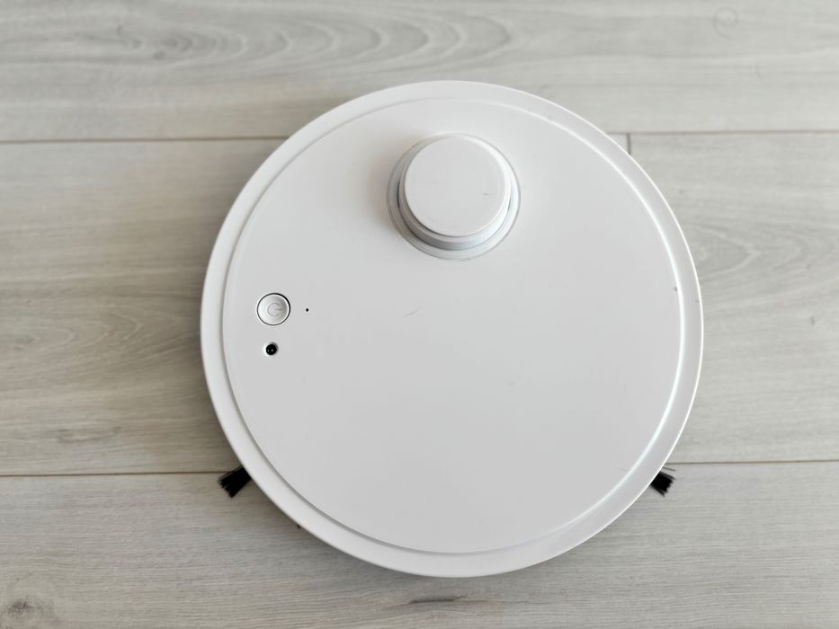 Robot sprzątający – odkurza, zamiata Mini używany, z ładowarką BEZWIFI