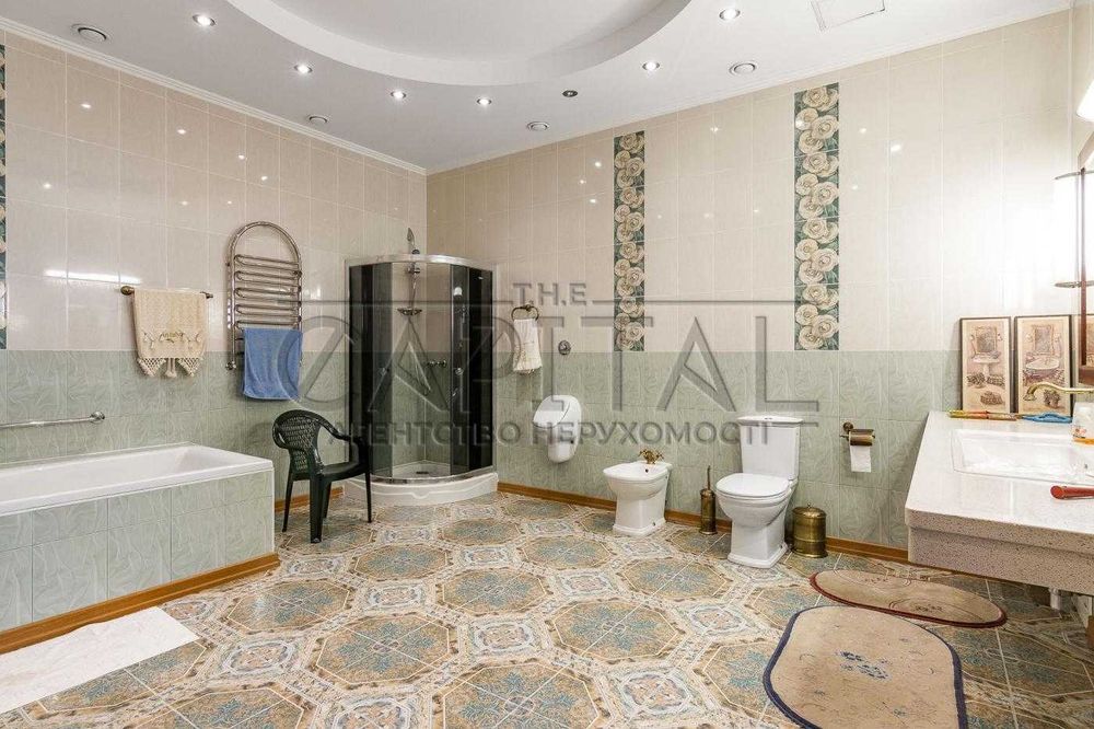 Продаж 3-поверхового будинку 1200м2, Вища Дубечня, Вишгородський р-н