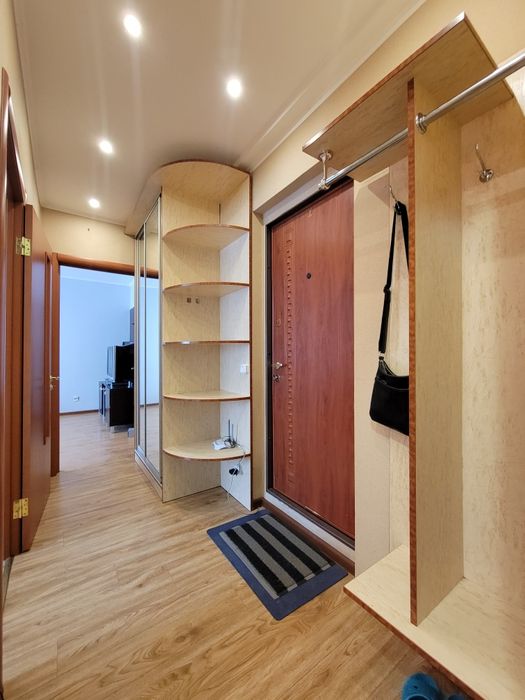 Проспект Юності.  2к . Окремі кімнати . Оренда термінова