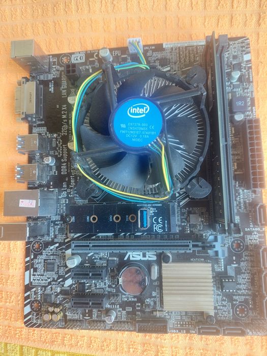 Материнська плата Asus B150METM2  c ПРОЦЕСОРОМ INTEL PENTIUM G4560 І ПАМЯТ'Ю ДДР4 4 ГБ