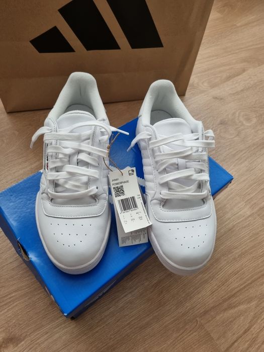 Adidas Powerphase/Calabasas