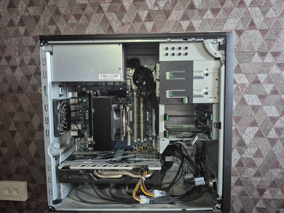 Продам ігровий ПК (Xeon E5-1650 v3 / 32GB / RX 580 8GB / 700W)
