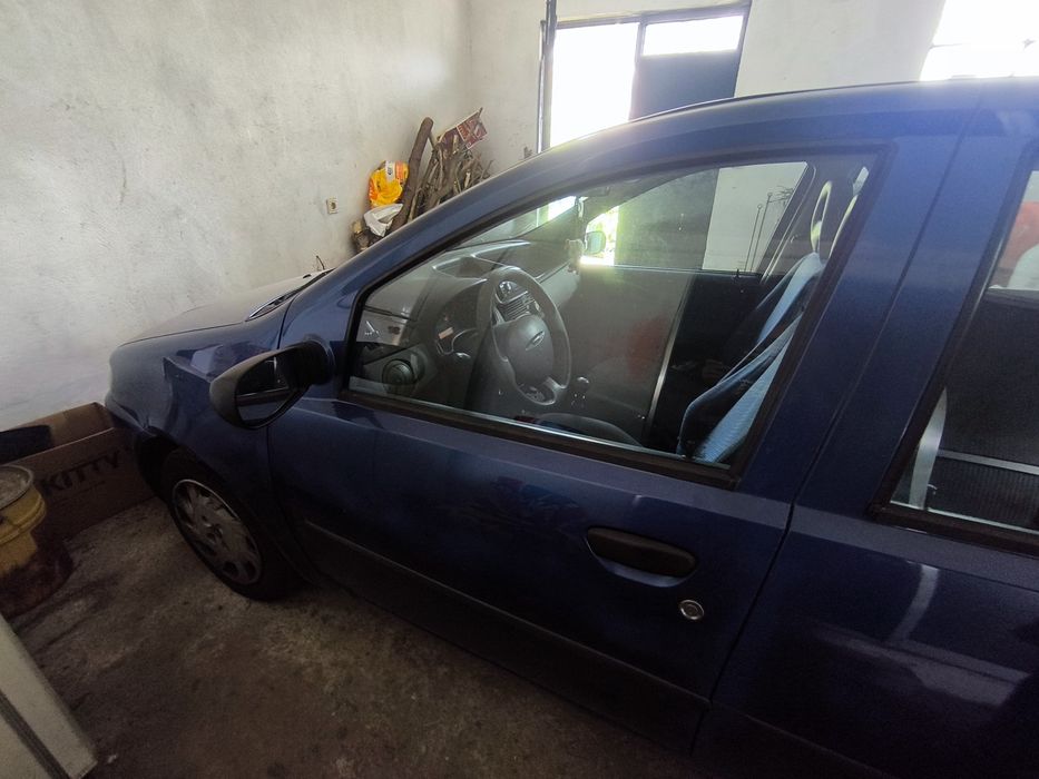 Fiat Punto 1.2  impecável