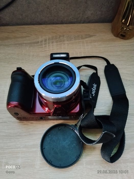 Цифрова камера Kodak AZ401 Red