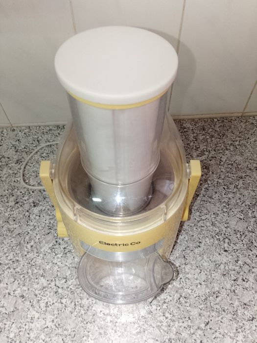 Vendo centrífuga de sumos. 20€ Negociável