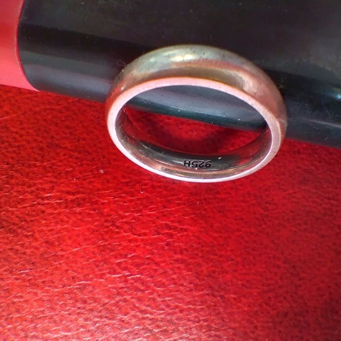 Срібна обручка. Б/У. 925 проба. 4,03 грн.  15,5-16 розмір