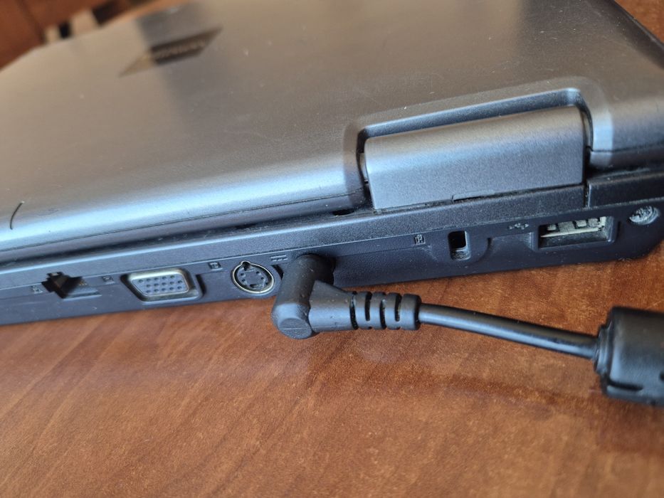 Ноутбук Fujitsu-Siemens Esprimo U9200