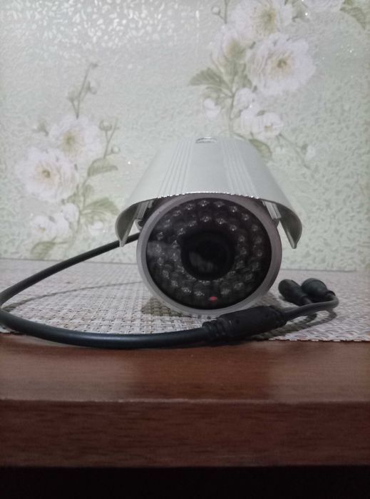 Відеокамера нова