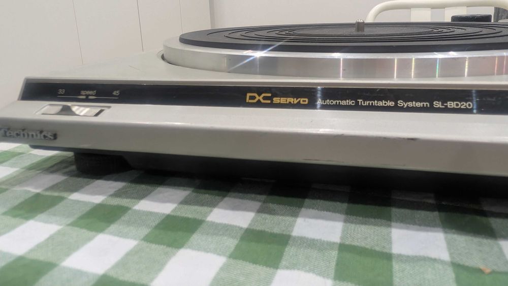Gramofon technics sl-bd20