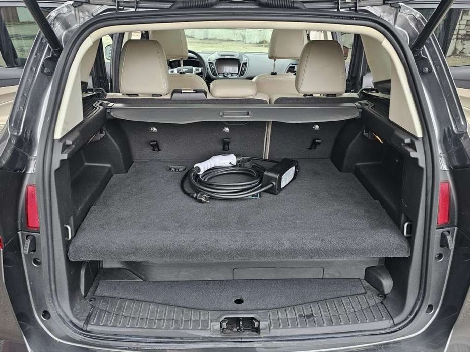 Поодаю Ford C-MAX Hybrid, 2018 рік 2.0 л