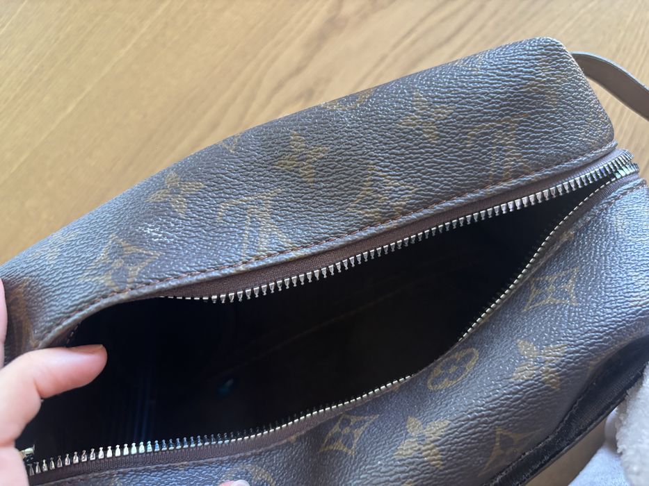 Elegancka kosmetyczka podróżna Louis Vuitton Monogram