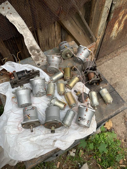 Електромотори маленькі з авіації одним лотом