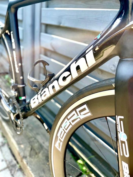rower Bianchi Infinito Carbon – Campagnolo Athena 11s