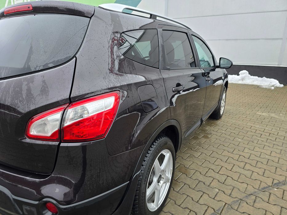 Nissan Qashqai+2 2.0 benzyna automat | Panorama | 4x4 | PL | Serwis