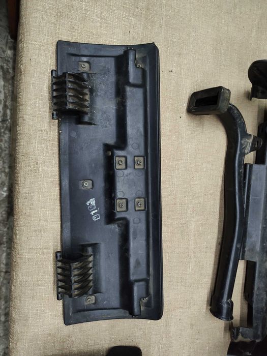 Пластик салону нива тайга 21213 щиток рамка борода панель козирок 2121