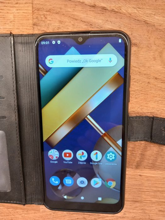 smartfon LG K22 jak nowy na  2 karty SIM DUAL + z etui i słuchawki