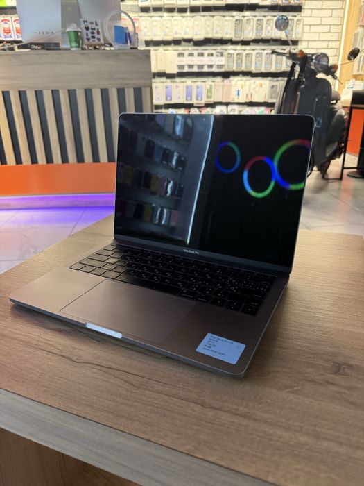 Mac Book Pro 13 200$