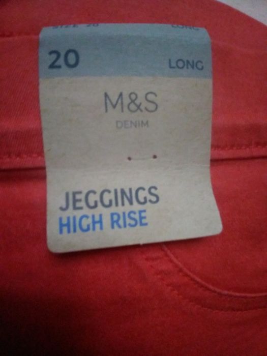Стрейч джинси джегінси Marks&Spencer для пишних форм.
