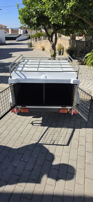VENDO atrelado caça praticamente novo