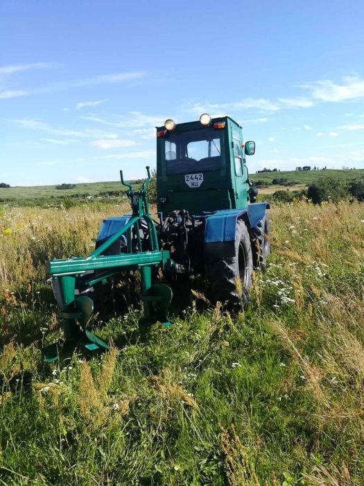 Продам трактор..