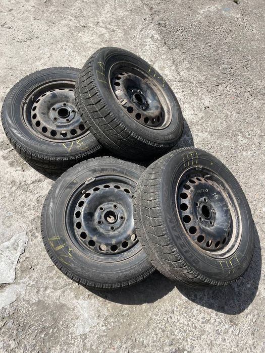 Диски r15 з гумою Bridgestone в гарному стані
