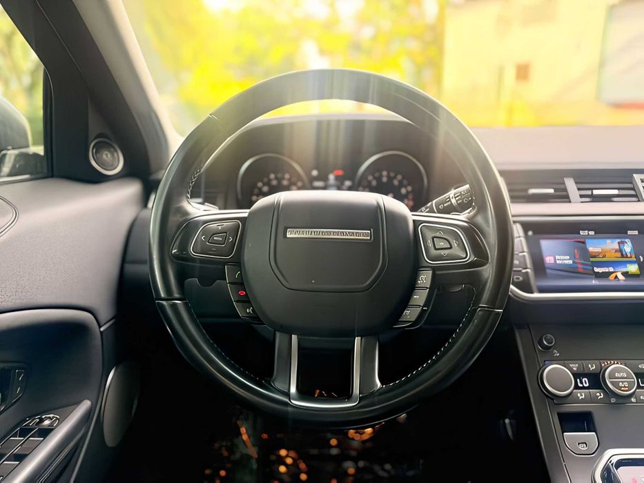 Land Rover Range Rover Evoque      2018